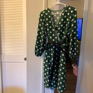 Green/White Polka Dots long sleeve short dress